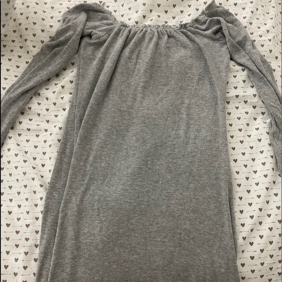 Soft, long sleeve strapless dress - Picture 2 of 2